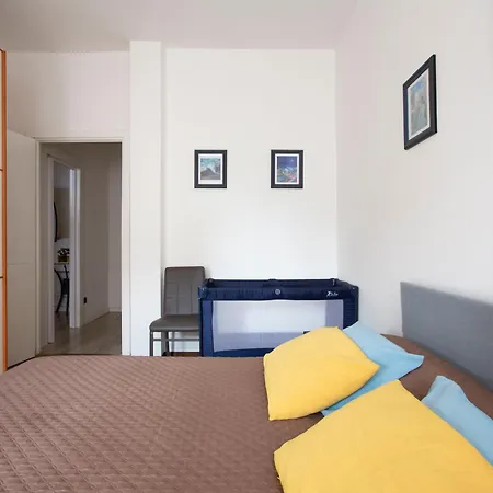 Bijoux Elegante Next To Piazza Volta Lejlighed *